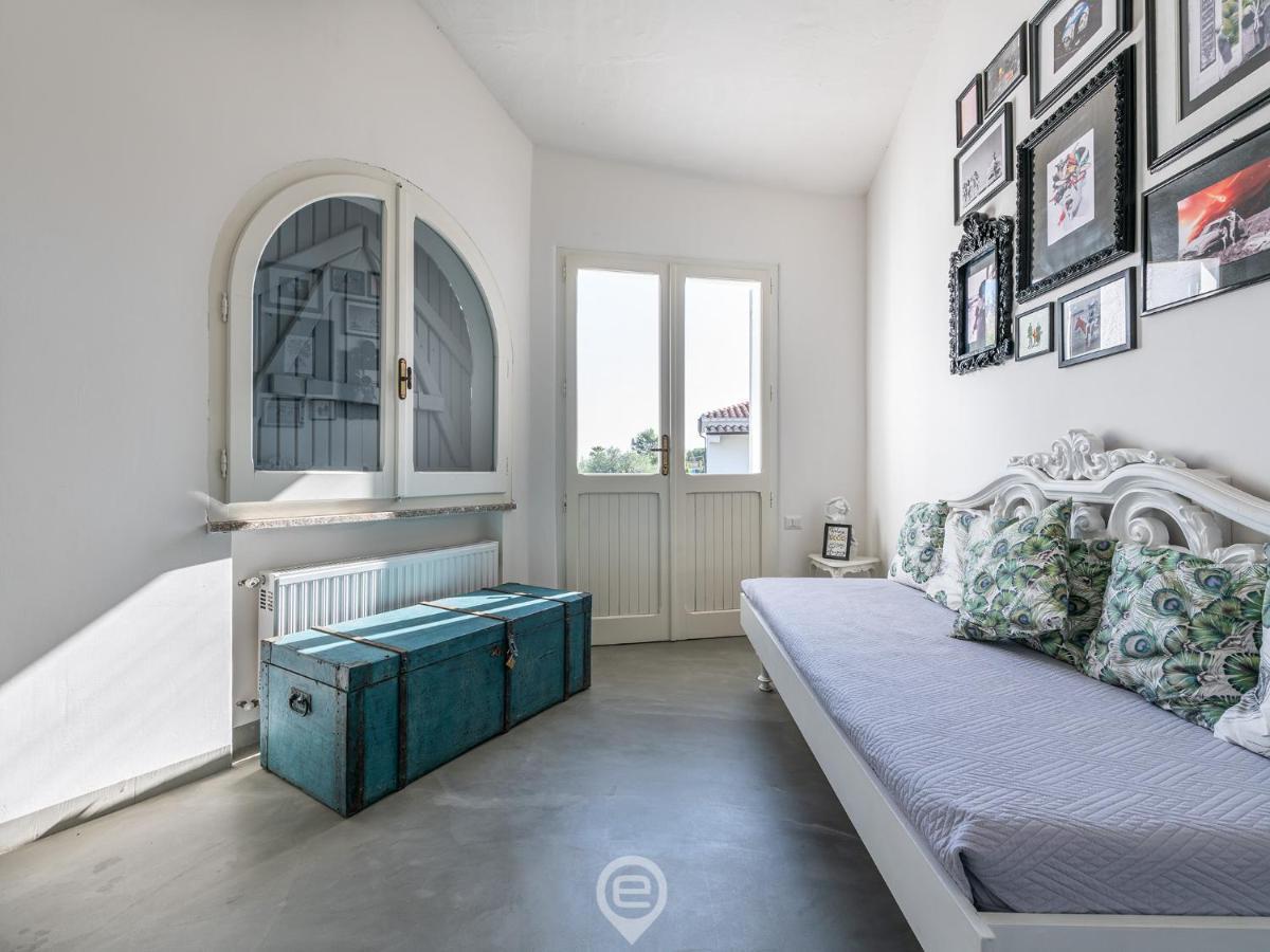 Villa Virago Porto Columbu - Perd'E Sali Екстериор снимка